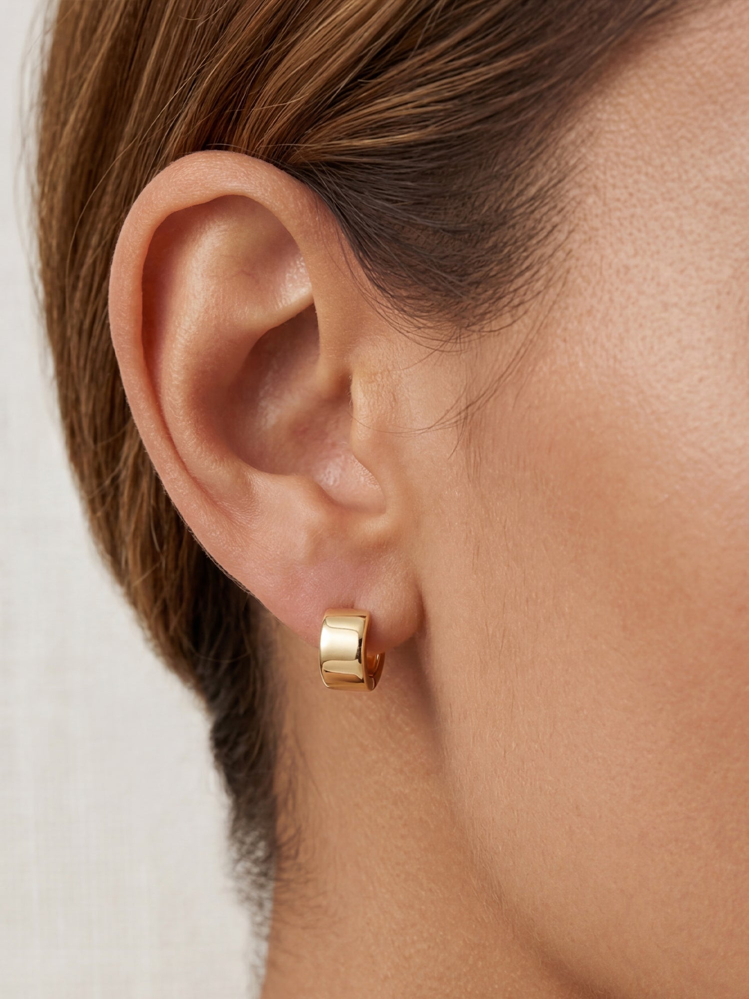 Flat Band Huggies in Gold
