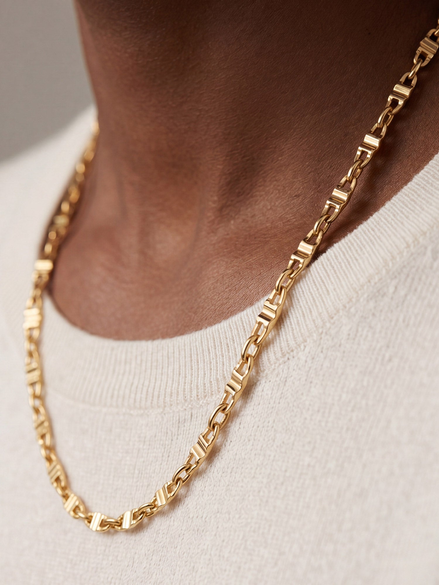 Mariner Chain Necklace in Gold