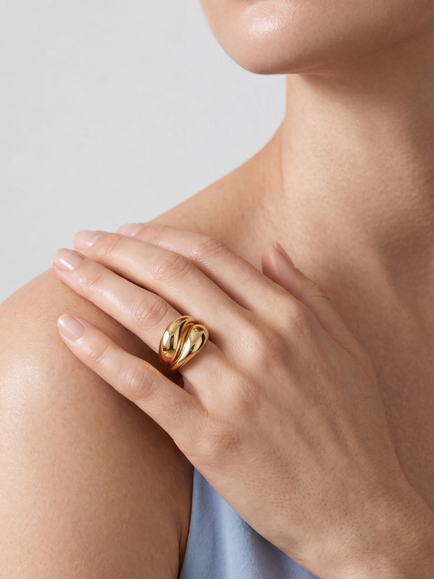 Molten Dome Ring Set in Gold
