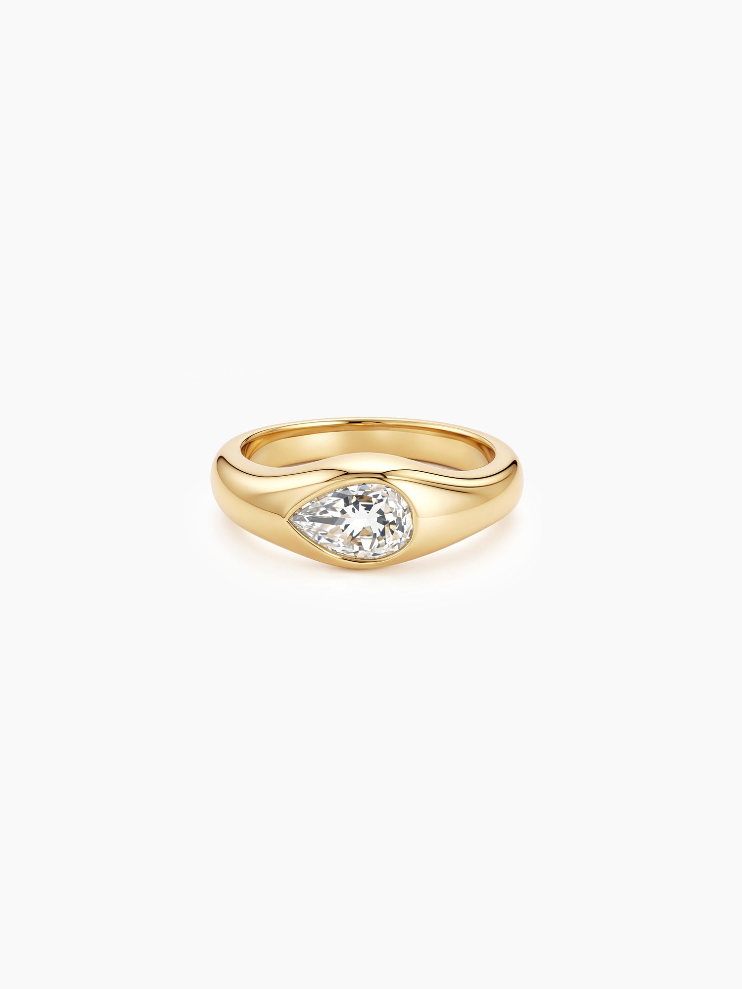 Teardrop Wave Band Ring in Gold