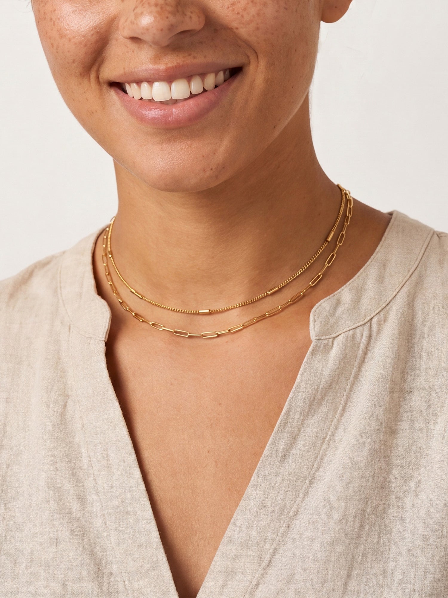 Thin Curb Chain Necklace in Gold