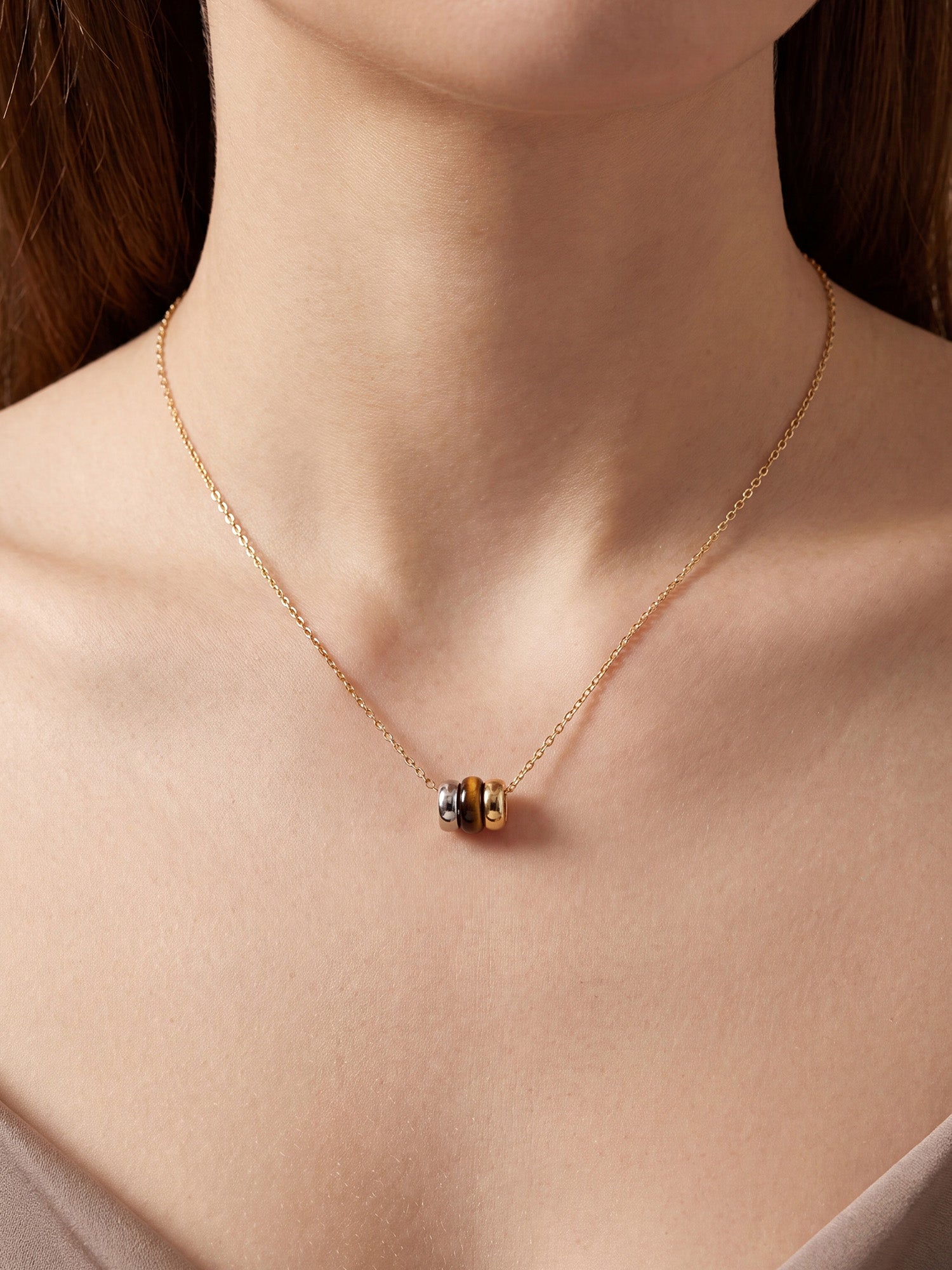 Tiger Eye Pendant Necklace in Gold