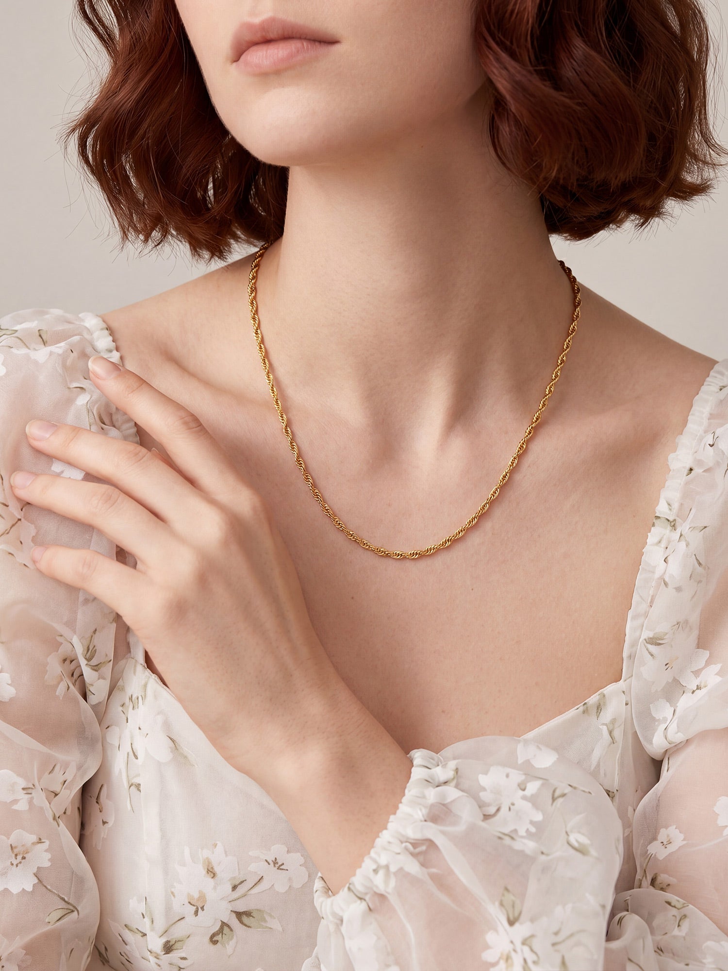 Twisted Chain Necklace in Gold